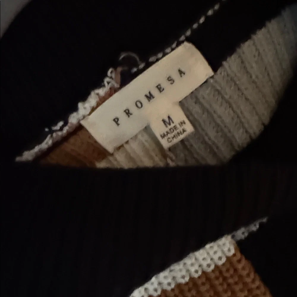 Sweater - Picture 3 of 3